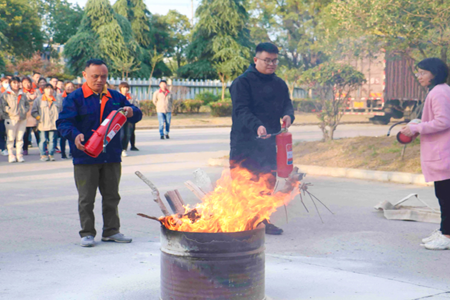Syarikat itu Menjalankan Latihan Kebakaran